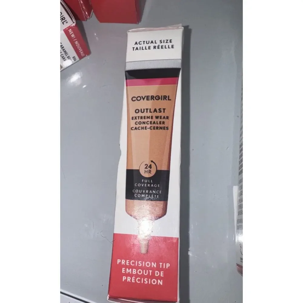 CoverGirl Outlast Extreme Wear Concealer Lot of 22 Mixed Shades New Sealed